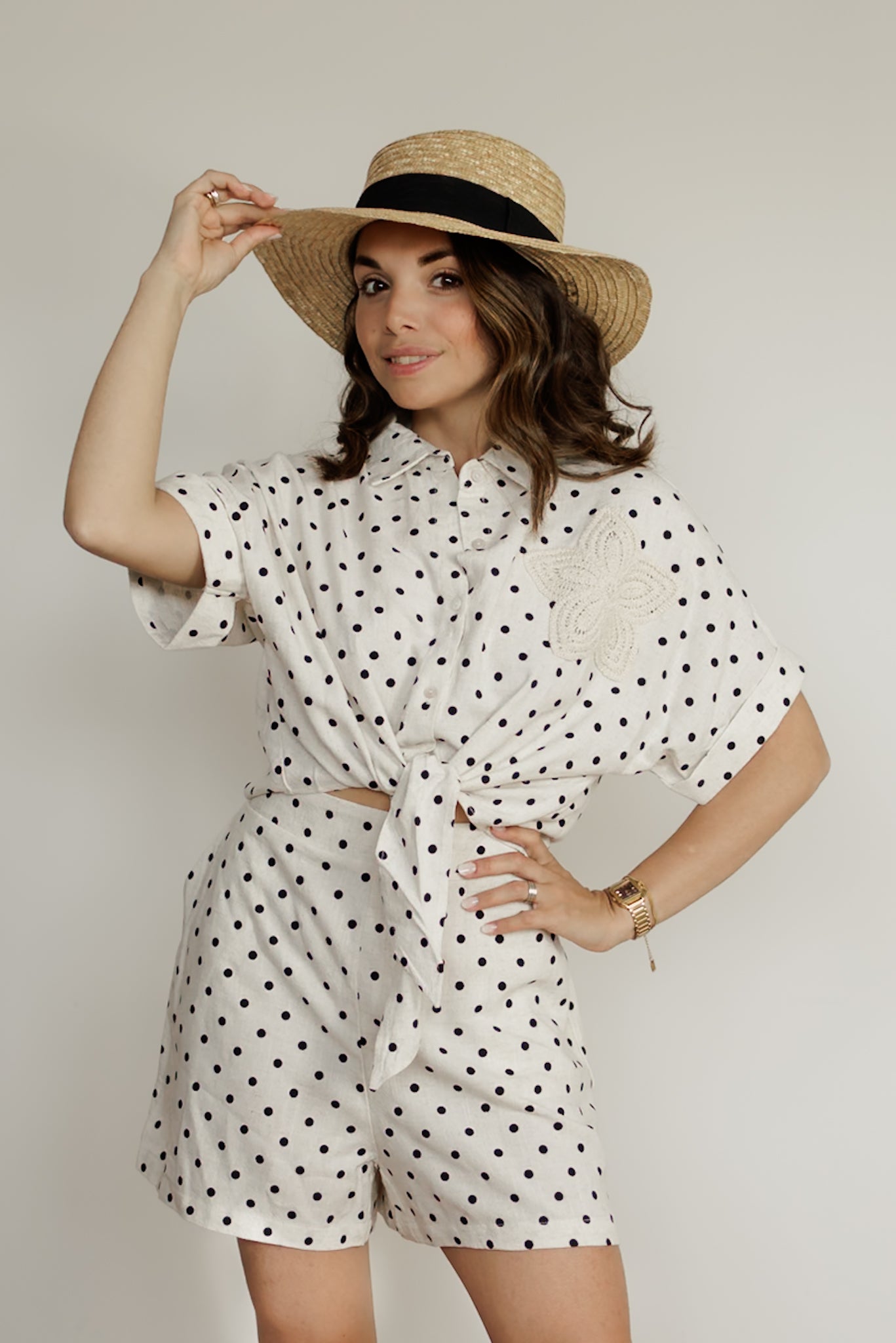 Camicia a pois con dettaglio