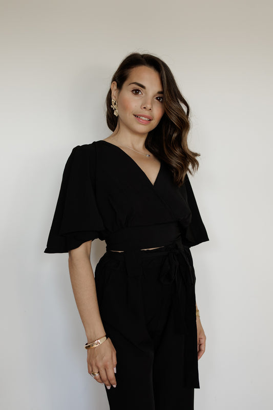 Top corto e pantaloni nero