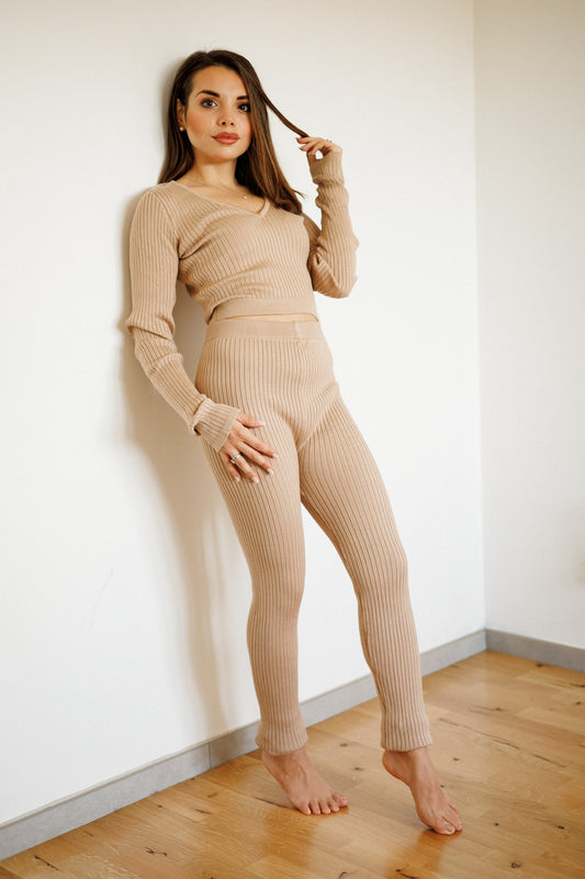 Coordinato a costine in maglia