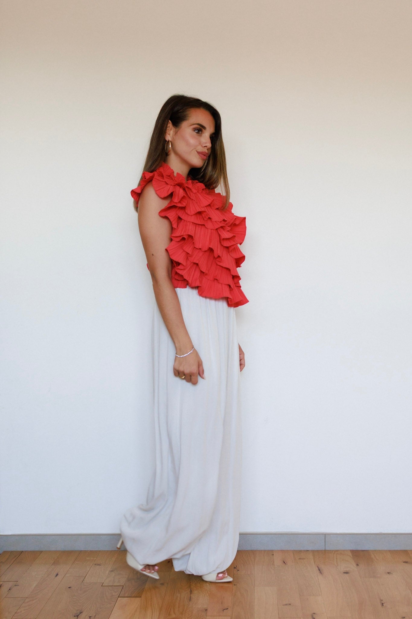 Top arricciato con schiena scoperta corallo