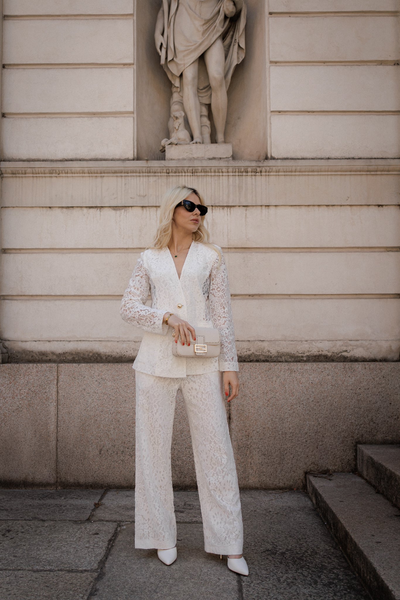 Completo blazer e pantalone in pizzo