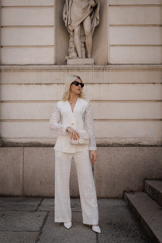 Completo blazer e pantalone in pizzo