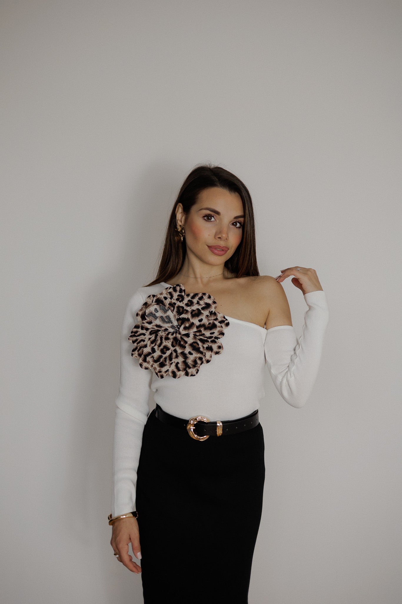 Maglia dettaglio fiore leopardato
