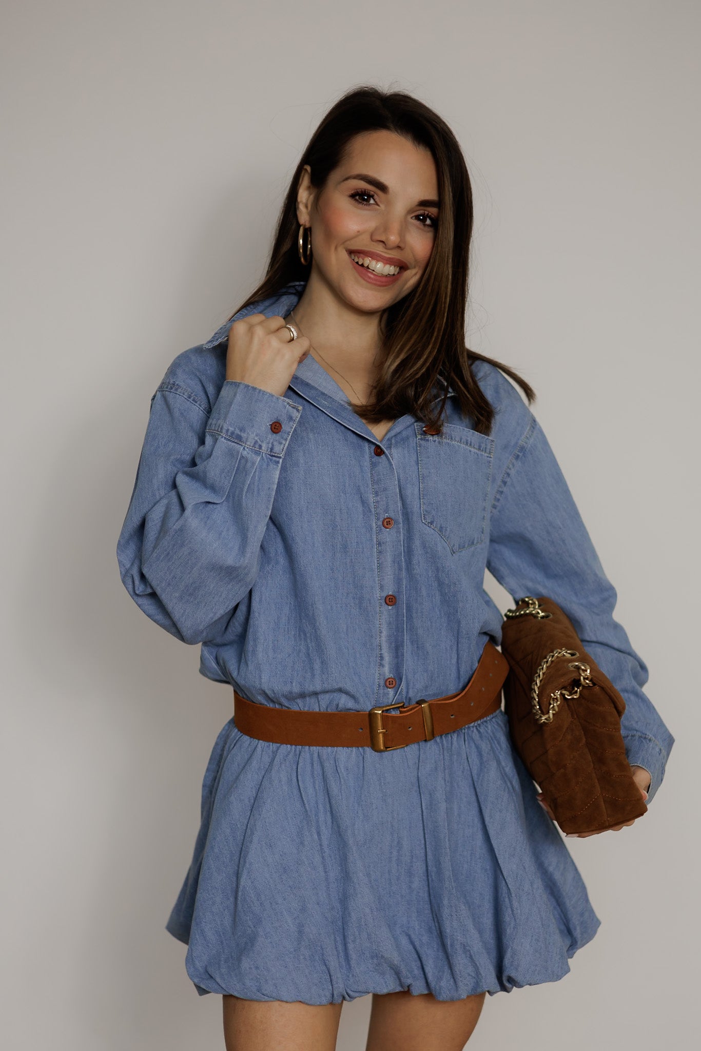Abito di jeans con cintura