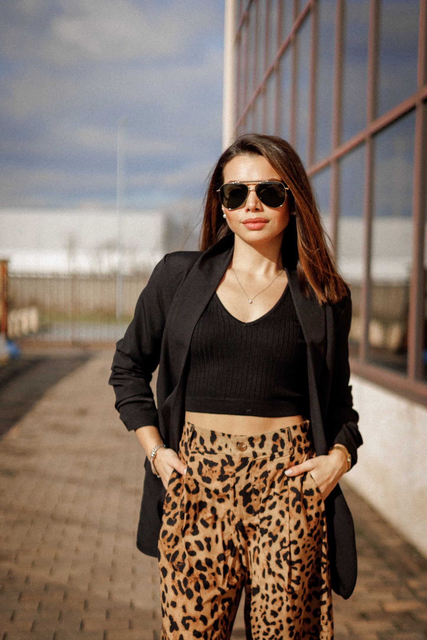 Pantaloni leopardati