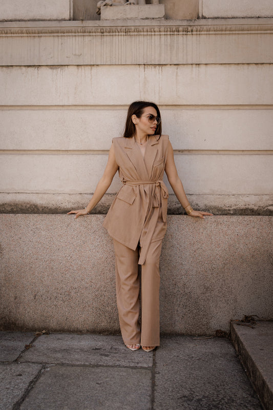 Completo giacca e pantalone cammello