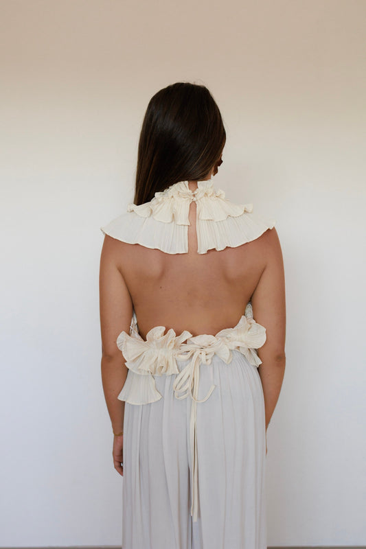 Top arricciato con schiena scoperta beige