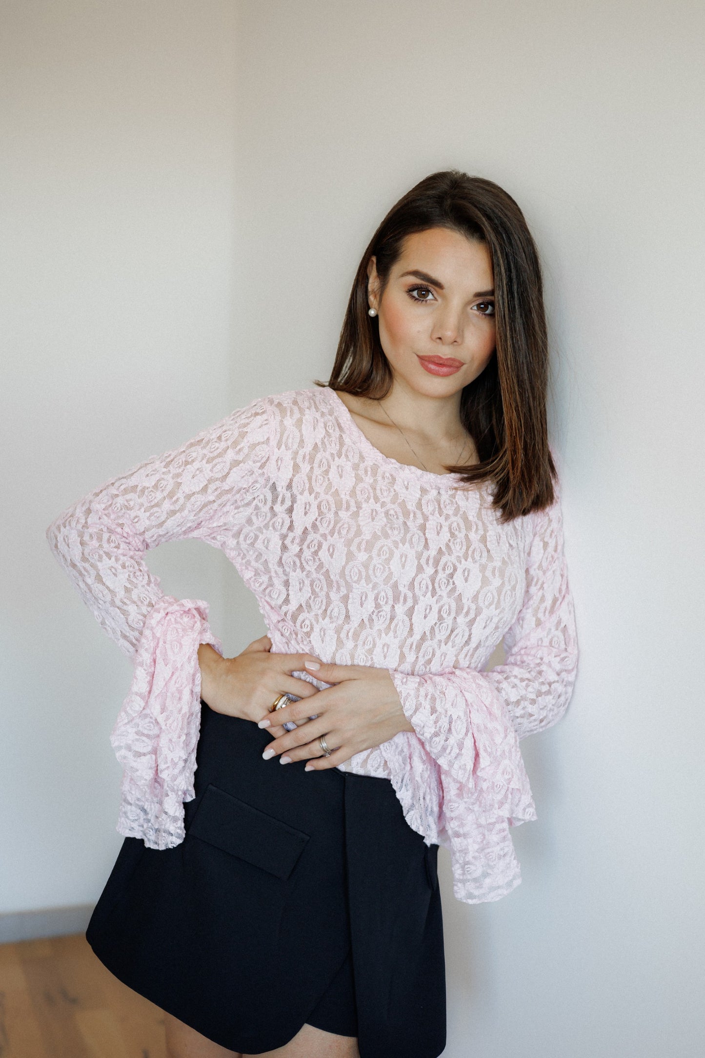 Maglia pizzo con volant